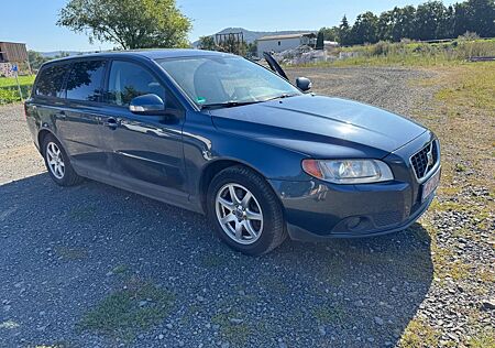 Volvo V70 D5, Standheizung, Ahk, SD, Tüv 03/2027
