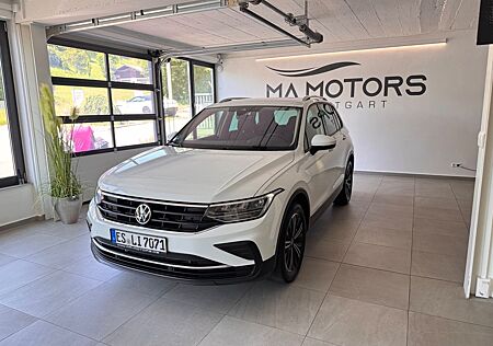 VW Tiguan Volkswagen Active/AHK/1-Hand/Scheckheft gepfl.