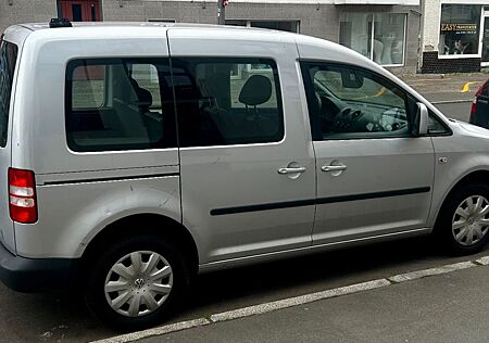 VW Caddy Volkswagen 1,6TDI 75kW BMT Trendline 5-Sitze Tren...