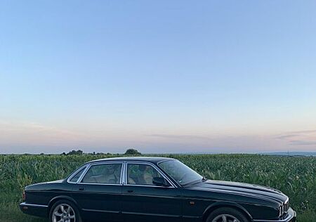 Jaguar XJ Sovereign 4.0 TÜV Neu