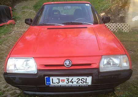 Skoda Favorit