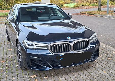 BMW M550i xDrive A -