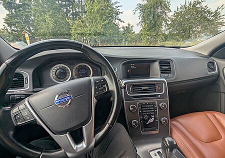 Volvo V60 D5 AWD 205ps Automatik