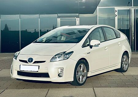Toyota Prius Life Head Up Keyless TÜV neu SH gepflegt