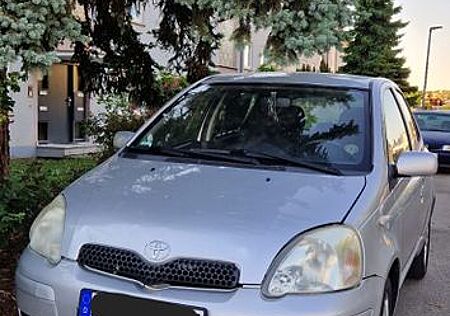 Toyota Yaris 1.0 - 5*Türer + Klima + TÜV Neu 07/27