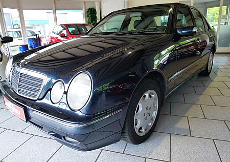 Mercedes-Benz E 320 4MATIC ELEGANCE*1.BESITZ*LEDER*SCHIEBEDACH