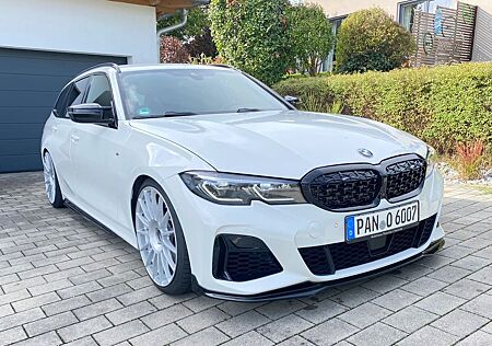 BMW 330d M Sport *STHZ*HUD*8G Sportaut.*LASER*AHK*