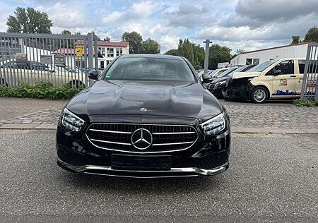 Mercedes-Benz E 220 Benz d Avantgarde Aut*Widescreen*Navi*