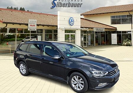 VW Passat Variant Volkswagen Basis-Modell 2.0 TDI