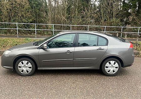 Renault Laguna Dynamique 2.0 dCi FAP 110kW Dynamique