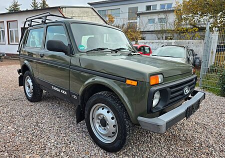 Lada Taiga 4x4*AHK*1 Hand*Tüv Neu*