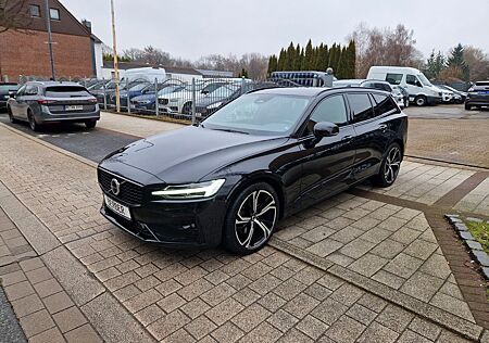Volvo V60 Kombi Plus Dark B4*LEDER*MEMORY*STNDHZ*4XSHZ