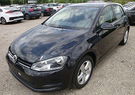 VW Golf Volkswagen VII Lim. Comfortline BMT *Navi/Sitzheizung*