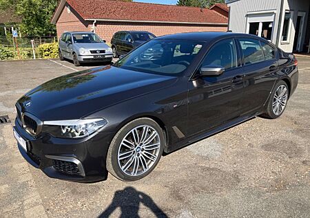 BMW M550 i xDrive 1.Hand/Scheckheft/deutsches KFZ