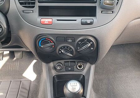 Kia Rio 1.4 EX EX