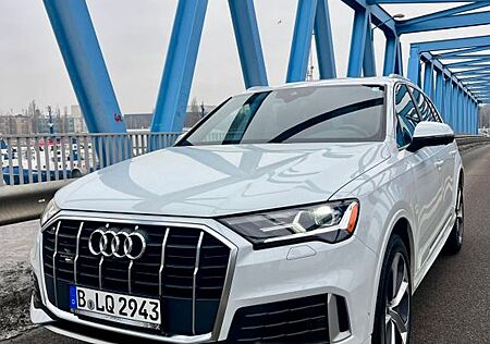 Audi Q7 55 TFSI quattro tiptronic competition pl ...