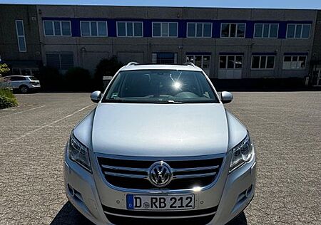 VW Tiguan Volkswagen 2.0 TSI 147kW 4MOTION Sport & Style S...