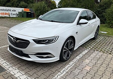 Opel Insignia 2.0 SIDI Lim.4x4 OPC Line LED LEDER
