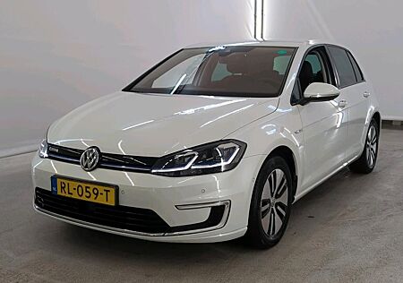 VW Golf Volkswagen VII Lim. e-/Leder/Navi/MWST