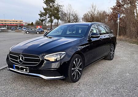 Mercedes-Benz E 300 de T Autom. - Burmester-Ambiente