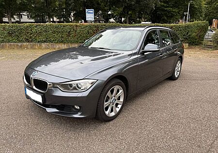 BMW 335d xDrive Touring Automatic -