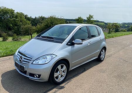 Mercedes-Benz A 180 AVANTGARDE/SITZHEIZUNG/KLIMA/ALU/2.HAND