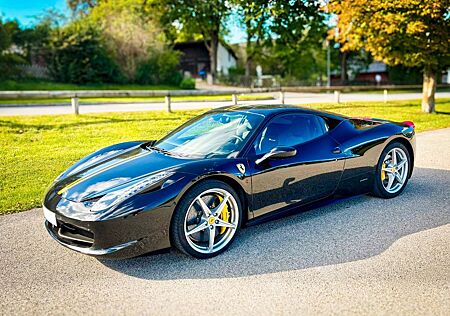 Ferrari 458 Italia - Nero/Nero - Carbon Racing Sitze L