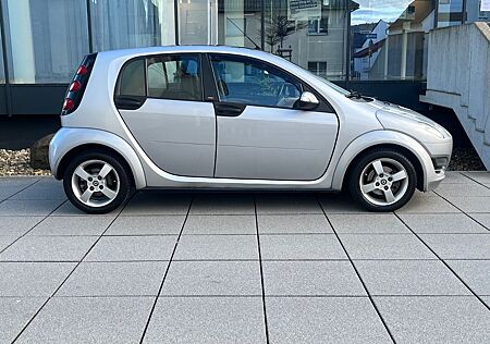 Smart ForFour 1.5 Automatik/ Klima/ Vollleder