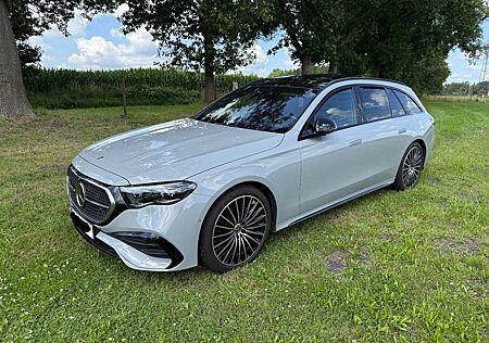 Mercedes-Benz E 300 de T Autom., AMG, Massage, VOLL, Airmatic