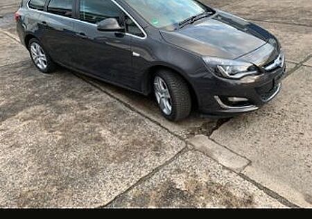 Opel Astra Sp. T. 1.6 CDTI eco Exklusiv 81 S/S 97...