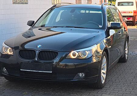 BMW 520d Touring *Top*Bi-Xenon*AHK*Automatik