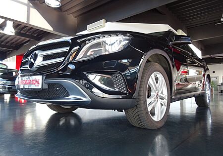 Mercedes-Benz GLA 200 d 4M Urban/ Autom./ Navi./ Bi-Xenon/ AHK