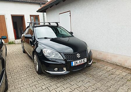 Suzuki Kizashi 2.4 SPORT CVT Allrad SPORT