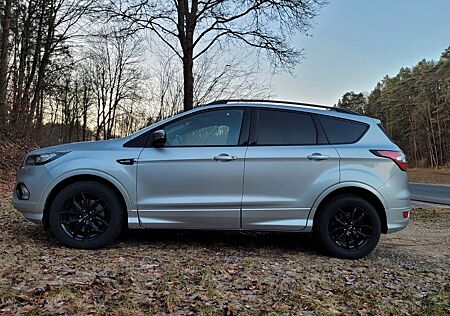 Ford Kuga 2,0 EcoBoost 4x4 ST-Line Automat ST-Line