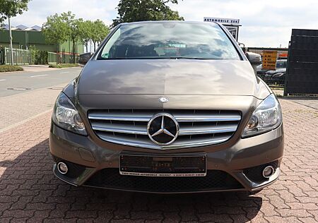 Mercedes-Benz B 180 CDI"AUTOMATIK"XENON"TEMPOMAT"NAVI"