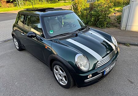 Mini ONE Aut.LederKlimaNaviPanoram Tüv06/27