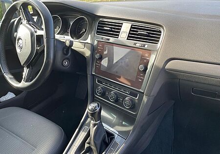 VW Golf Volkswagen 1.4 TSI 92kW BMT Comfortline Comfortline