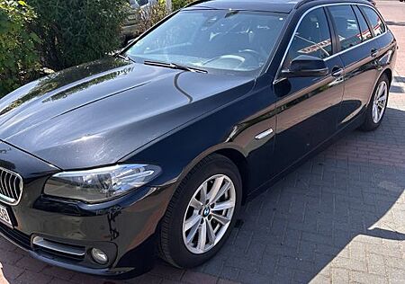 BMW 530d Touring A Luxury Line Luxury Line