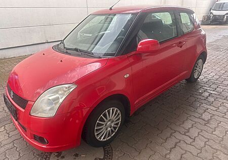 Suzuki Swift 1.3 Club