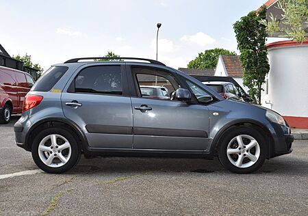 Suzuki SX4 1.6 VVT 2WD Comfort Dance AHK, NAVI, SZ
