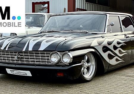 Ford Galaxy #LOW RIDER