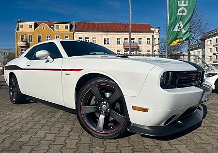 Dodge Challenger 5,7 HEMI V8 REDLINE / NAVI/ LED/ PDC
