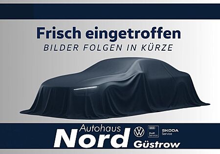 VW Passat Variant Volkswagen Elegance 2.0 TDI 4Motion R-line A