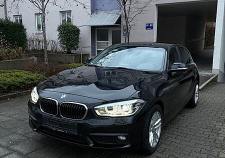 BMW 118i Advantage Automatik LED Navi Parkassistent