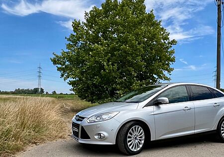Ford Focus Titanium - Zahnriemen neu/5,2 l Verbrauch