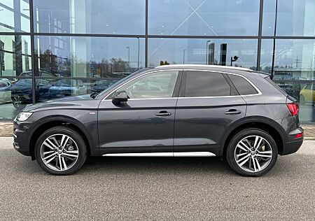 Audi Q5 40 TDI quattro S line Sport-Paket / Plus