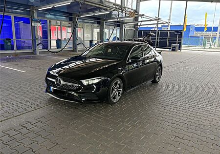Mercedes-Benz A 200 -AMG-PAKET-Wide-Screen-Kamera-Led
