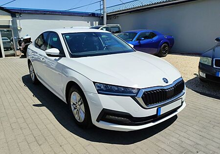 Skoda Octavia Lim. Ambition STZH Klima LED Apple/Andro