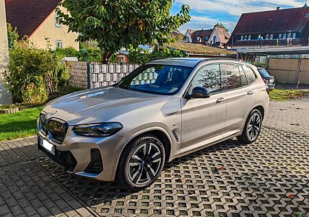 BMW iX3 M Sport INSPIRING