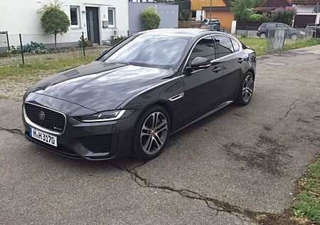 Jaguar XE P250 R-DYNAMIC SE Automatik R-DYNAMIC SE